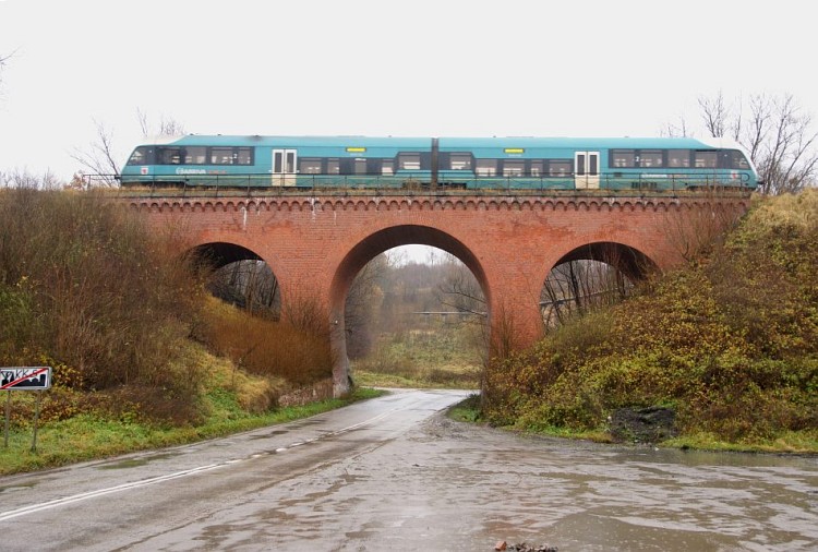 Wiadukt w Rozpdzinach